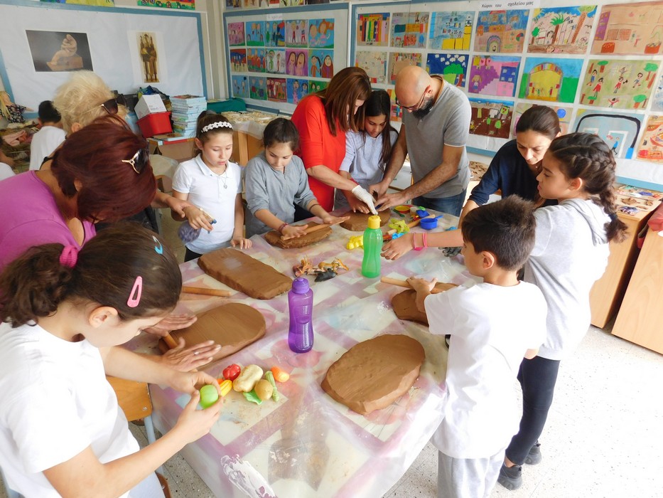 Δημιουργικές Συνεργασίες με καλλιτέχνες